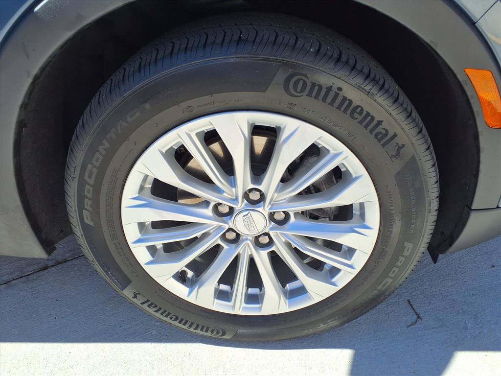 Certified 2024 Cadillac XT4 Luxury FWD image 7