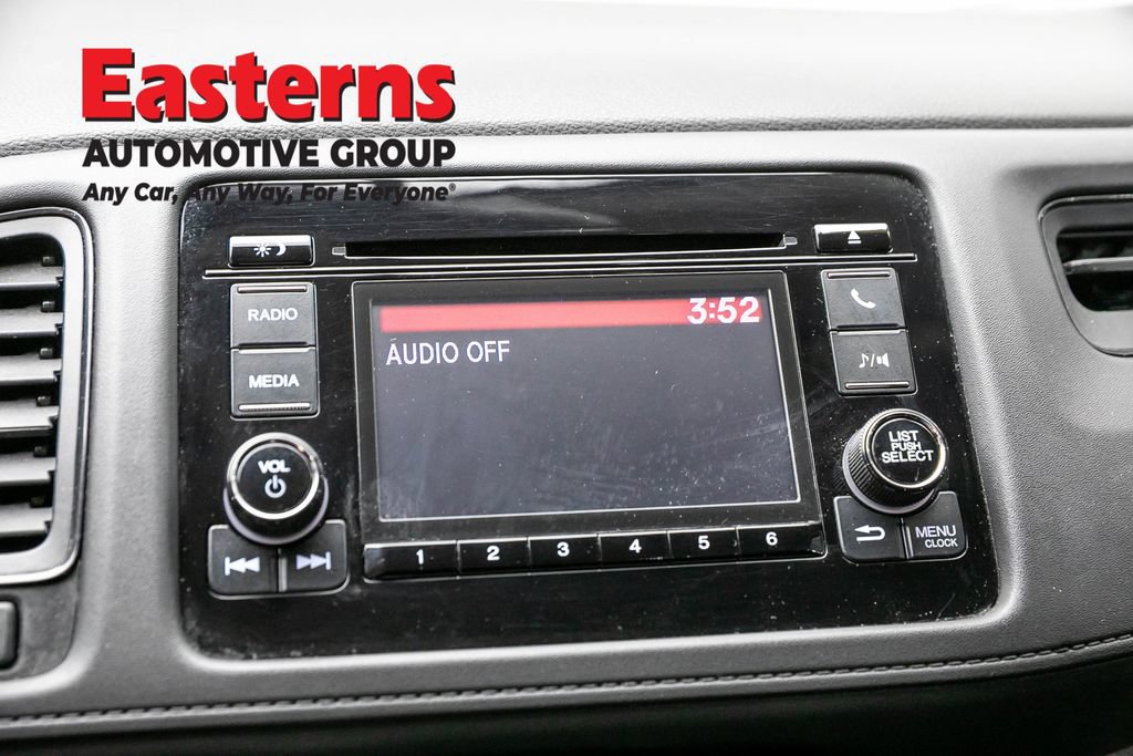 Used 2022 Honda HR-V LX image 18