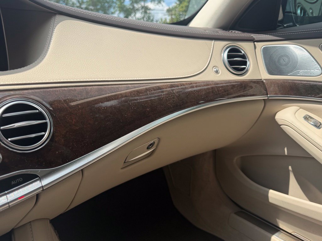 Used 2019 Mercedes-Benz S 560 4MATIC Sedan image 21
