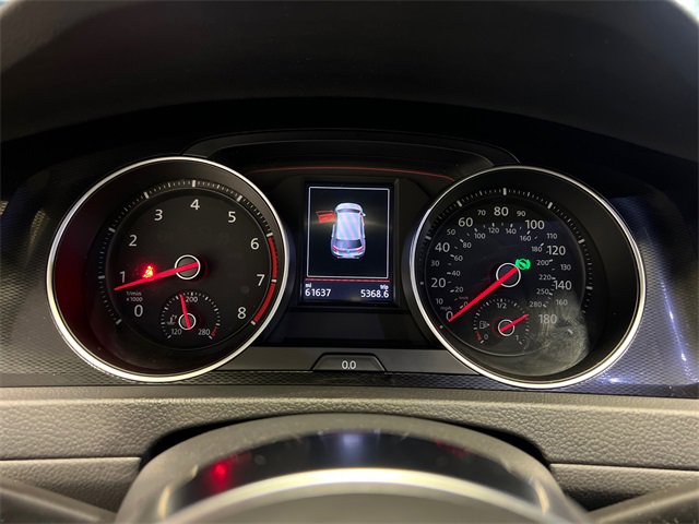 Used 2017 Volkswagen Golf S image 22