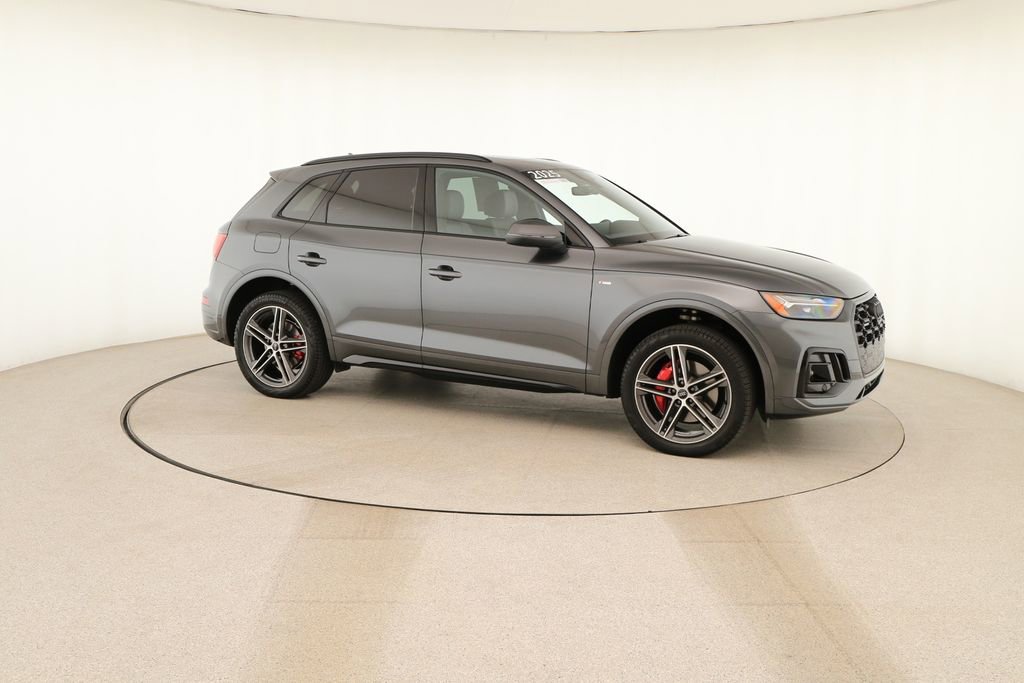 Certified 2025 Audi Q5 e Premium Plus w/ Premium Plus Package image 9