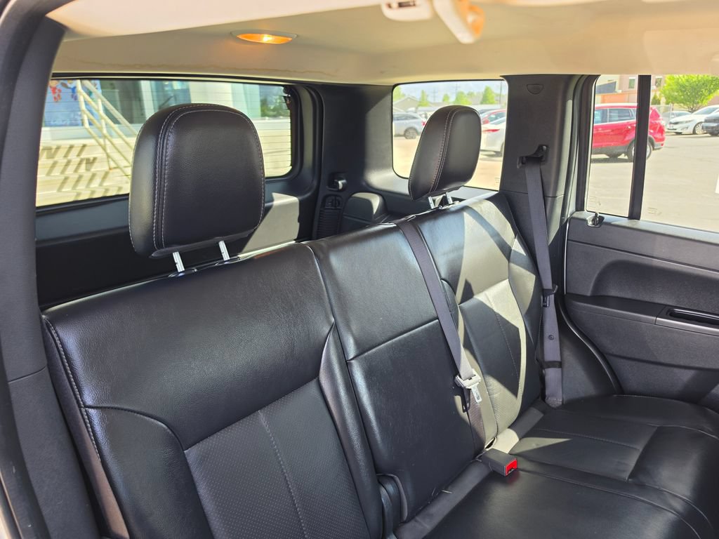 Used 2012 Jeep Liberty Sport AWD/4WD image 13