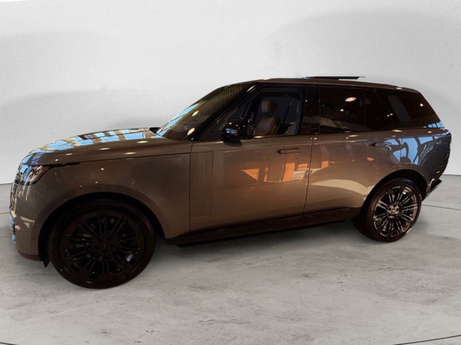 New 2026 Land Rover Range Rover SE image 7