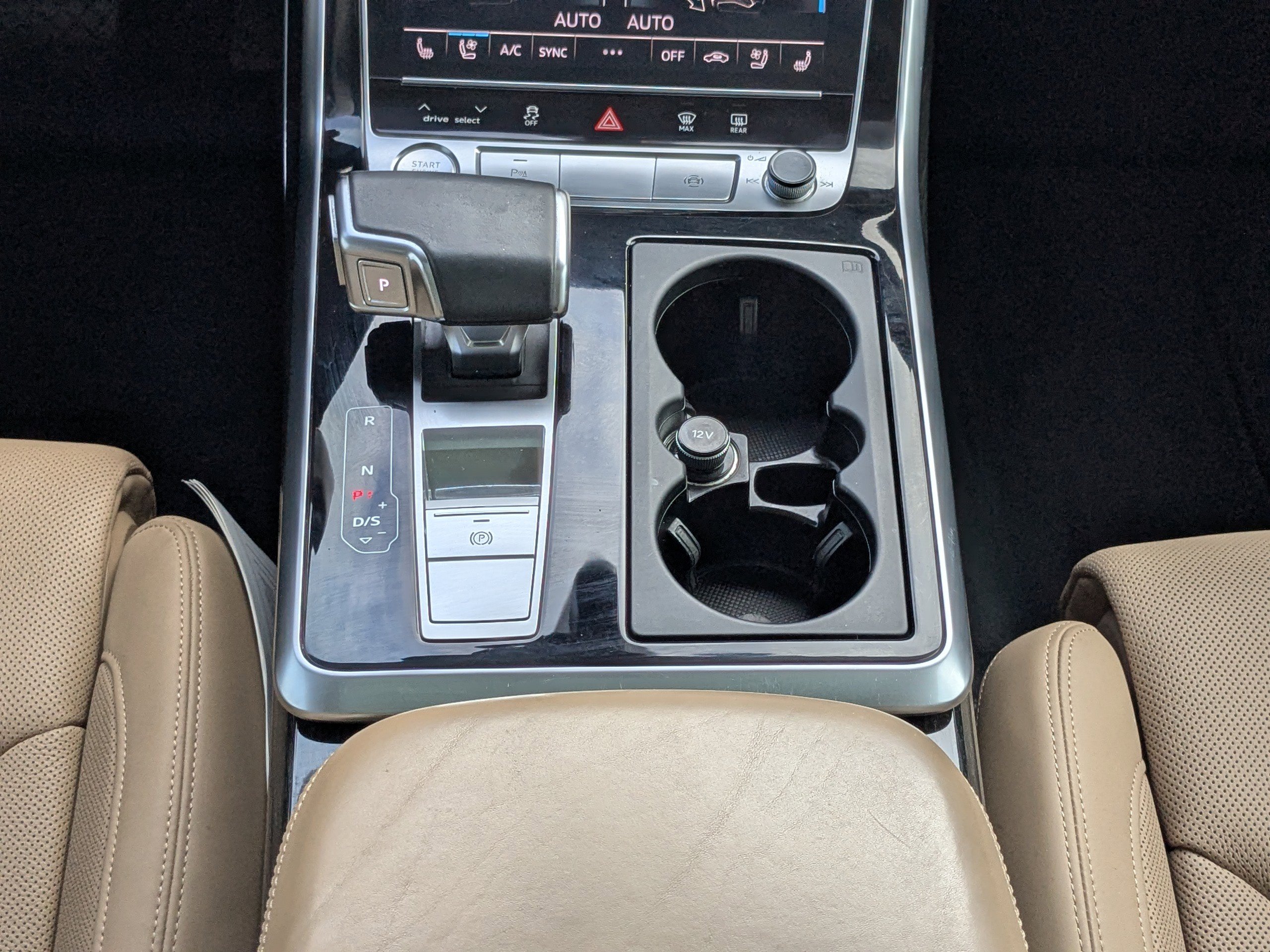 Used 2020 Audi Q7 3.0T Prestige image 22