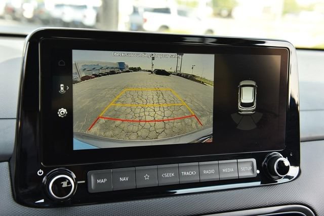 Used 2022 Hyundai Kona Limited FWD image 12