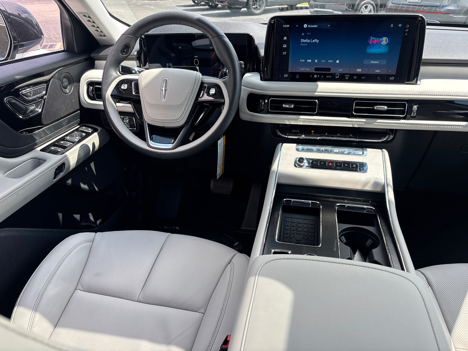 New 2026 Lincoln Aviator Reserve w/ Illumination Package AWD/4WD image 30