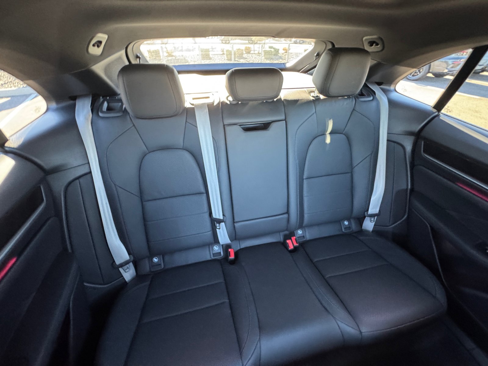 Used 2025 Porsche Macan Electric RWD image 18
