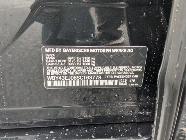 Used 2025 BMW i7 eDrive50 w/ Premium Package image 25