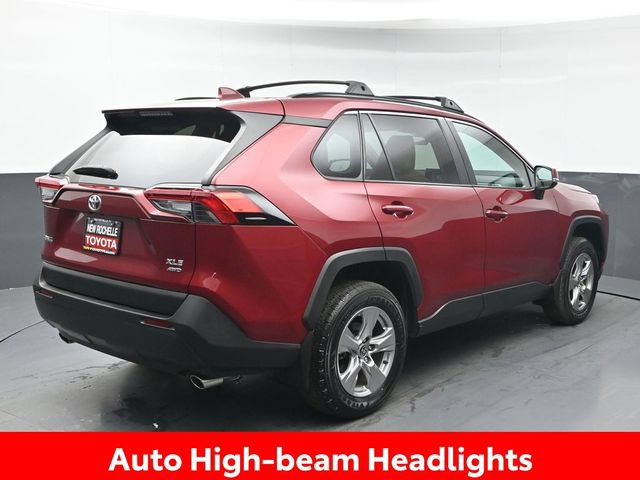 Certified 2022 Toyota RAV4 XLE AWD/4WD image 7