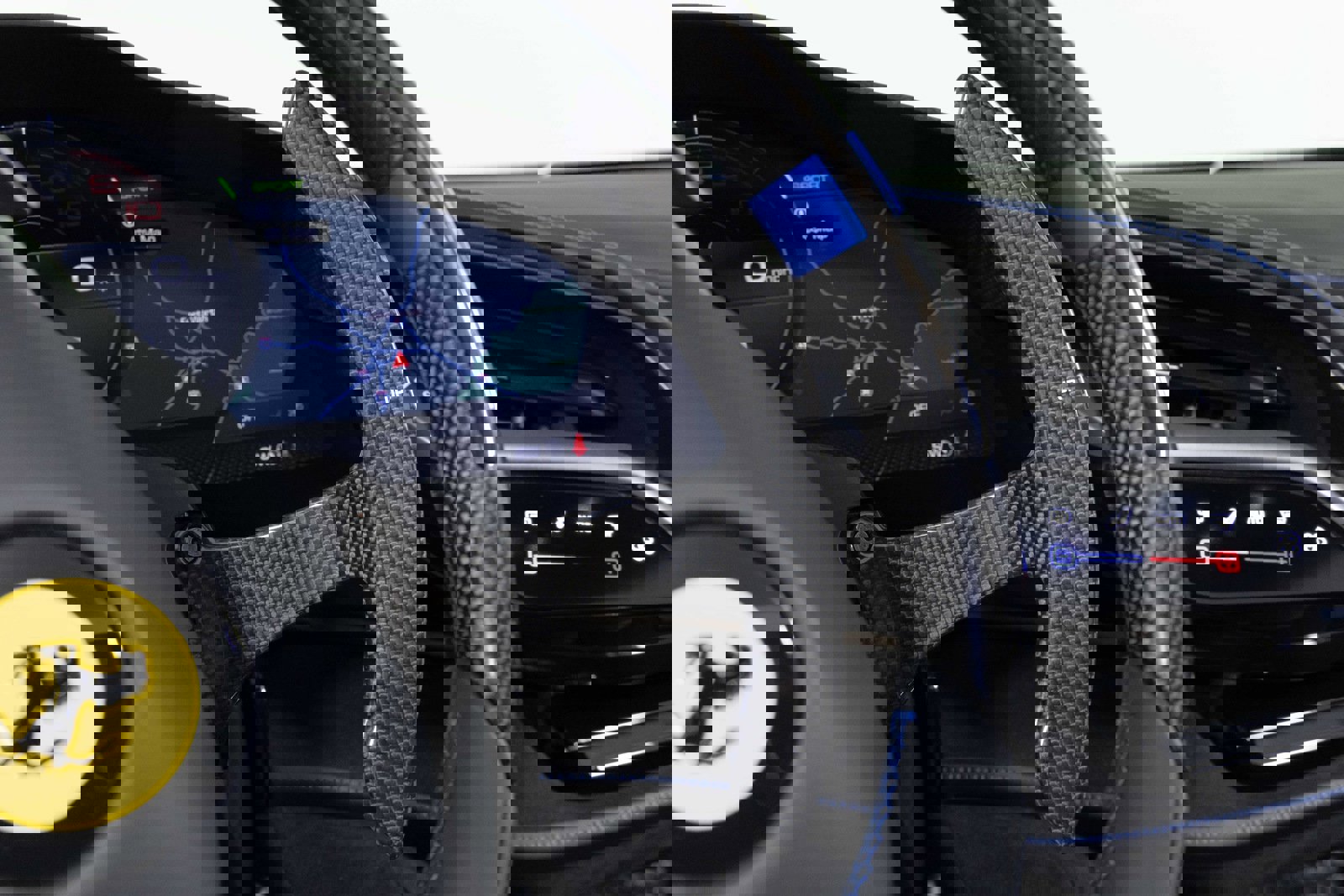 Used 2024 Ferrari SF90 Spider image 35