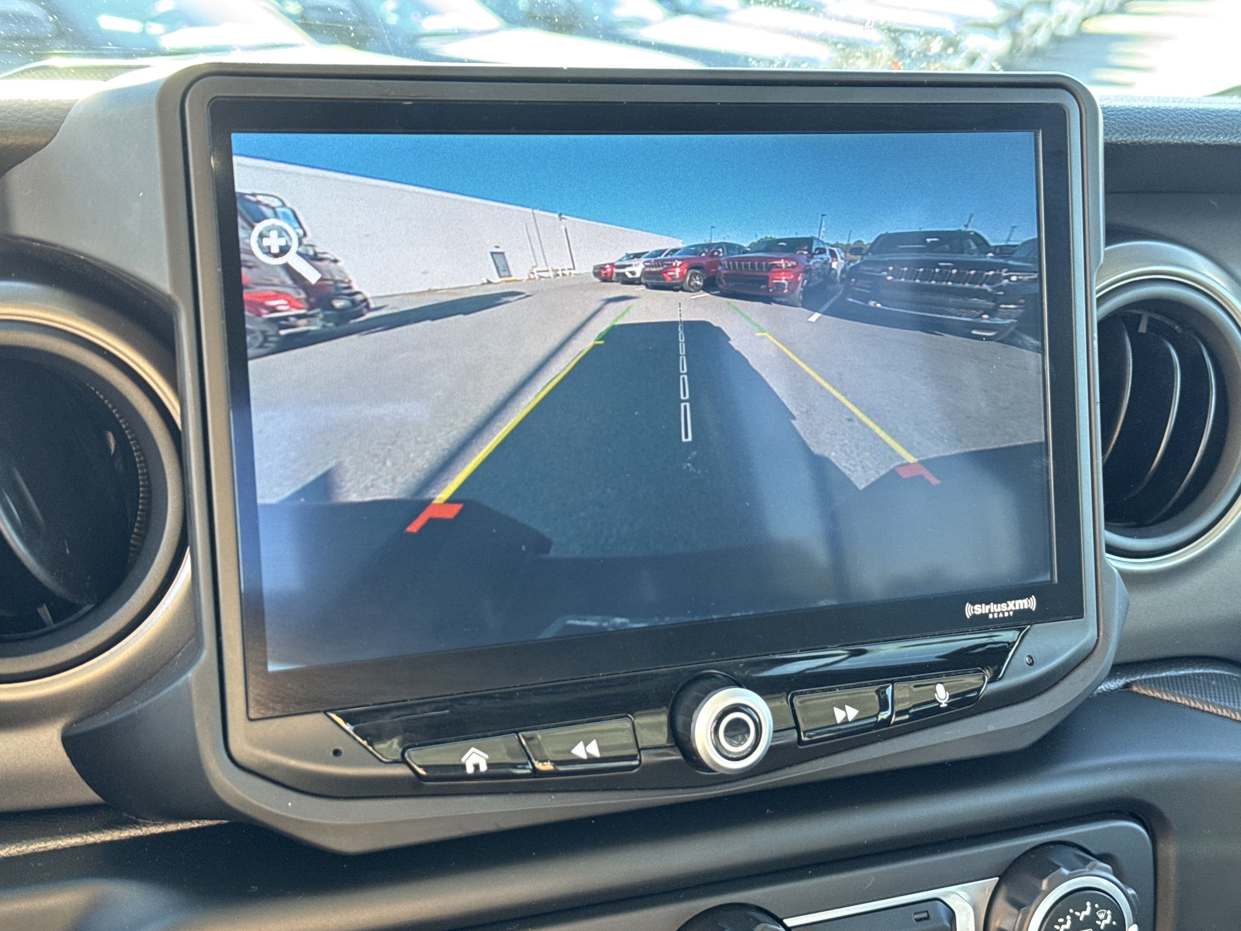 Used 2021 Jeep Gladiator Sport image 30