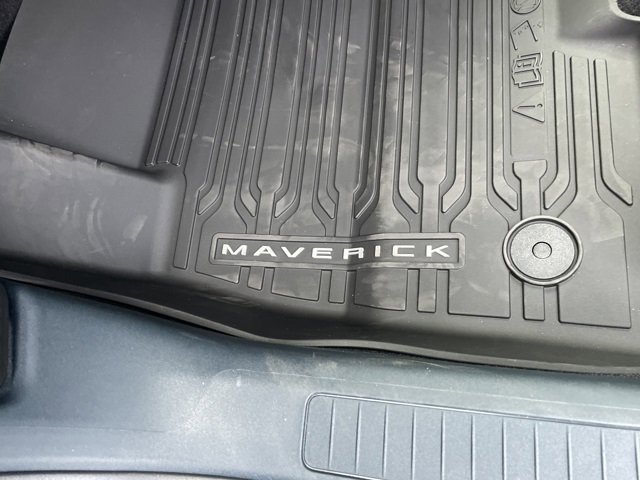 New 2025 Ford Maverick XLT w/ Equipment Group 301A image 24