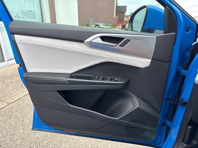 New 2026 Volkswagen Taos SE AWD/4WD image 12