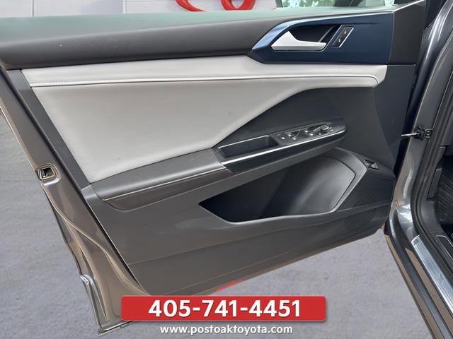 Used 2024 Volkswagen Taos SE FWD image 12