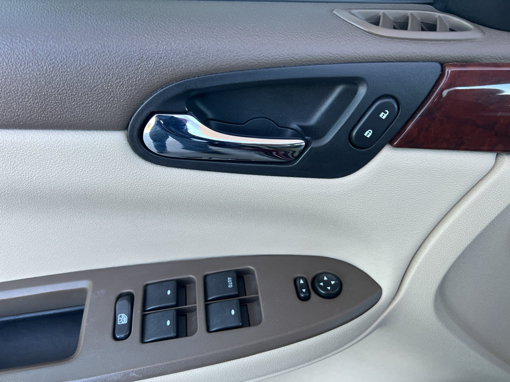 Used 2007 Chevrolet Impala LT FWD image 18
