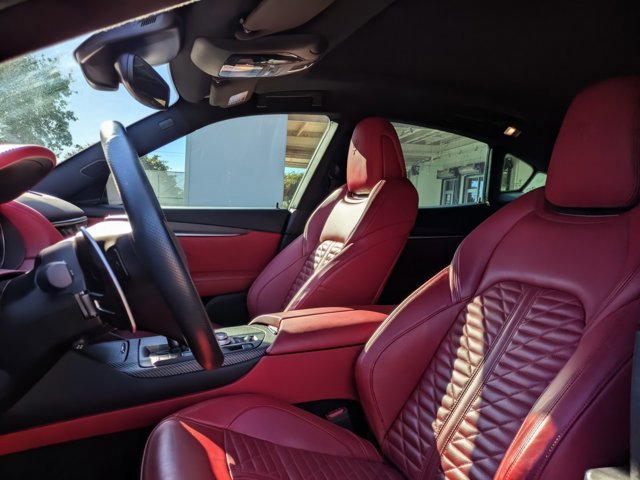 Used 2023 Maserati Levante Modena S image 11