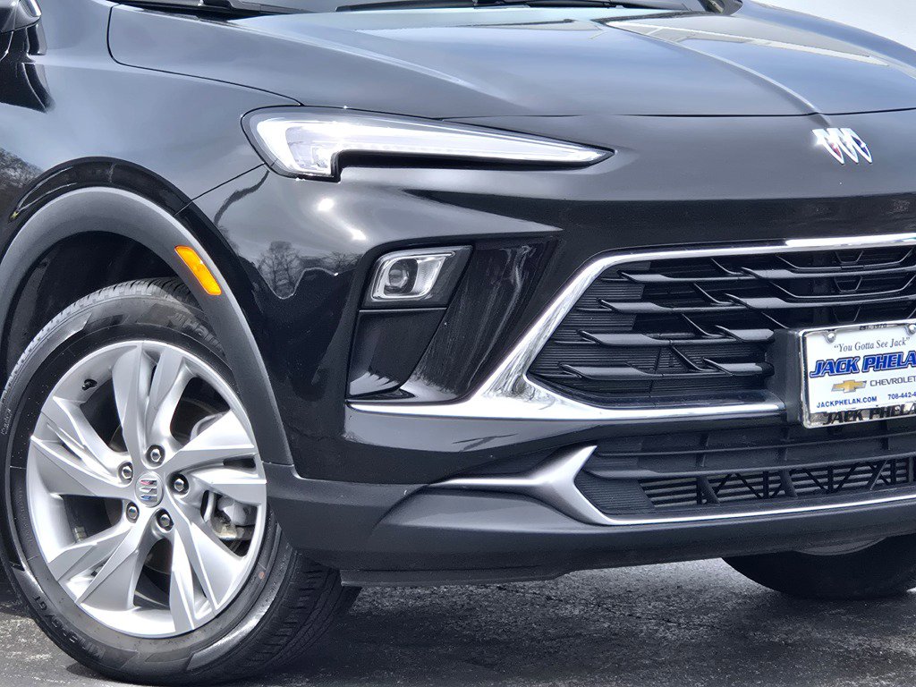 Certified 2025 Buick Encore GX Preferred image 3