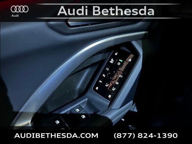 New 2025 Audi Q5 Prestige image 12