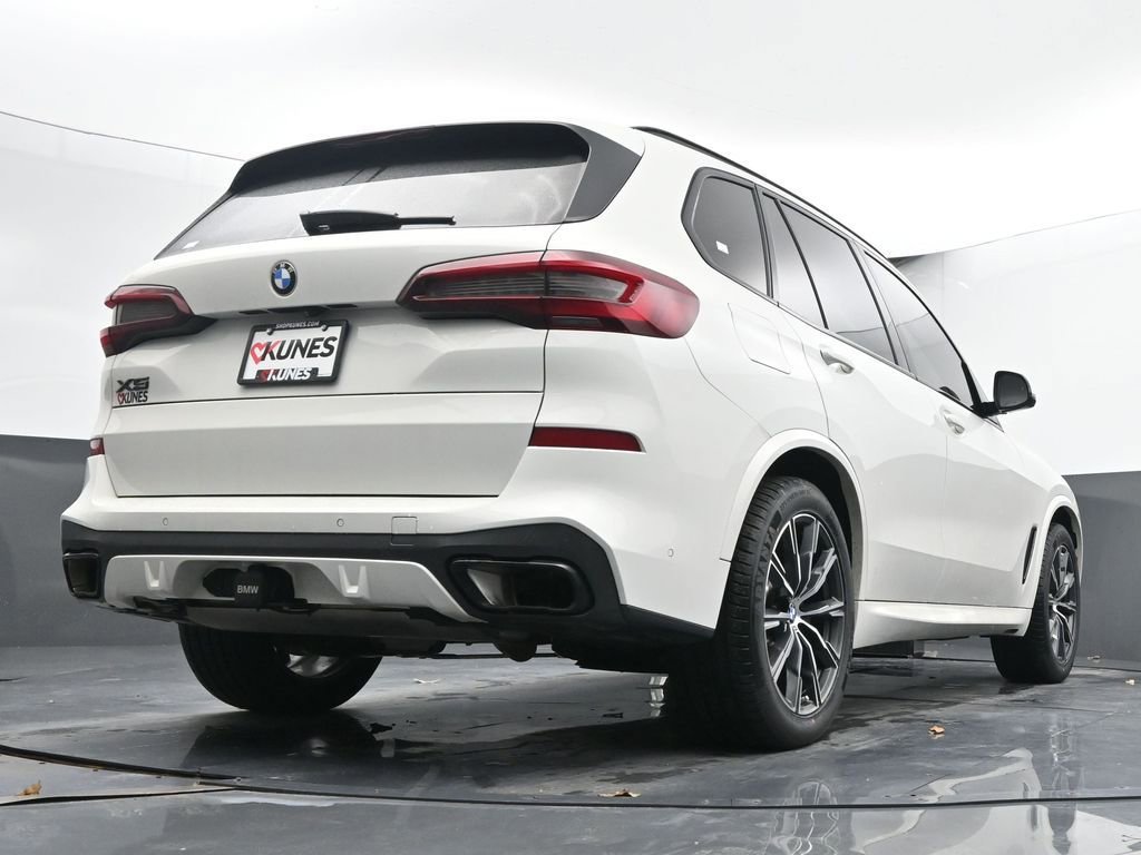 Used 2023 BMW X5 xDrive40i w/ Executive Package image 52