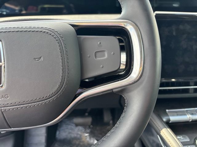 New 2026 Lincoln Nautilus Premier w/ Jet Appearance Package AWD/4WD image 17