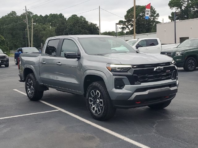 Used 2026 Chevrolet Colorado Z71 w/ Technology Package AWD/4WD image 37