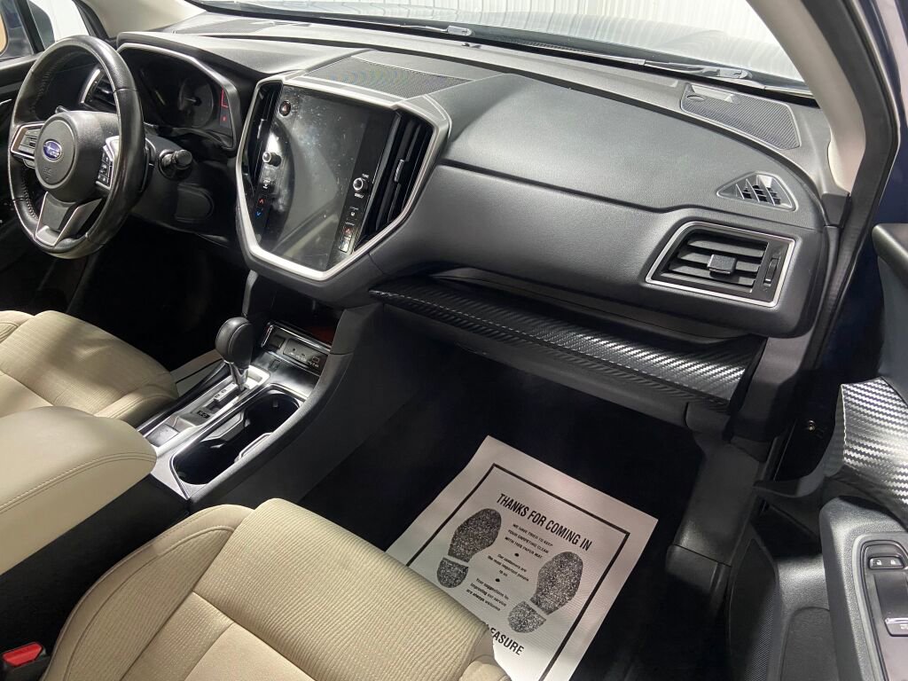 Used 2023 Subaru Ascent Premium w/ Convenience Package image 3