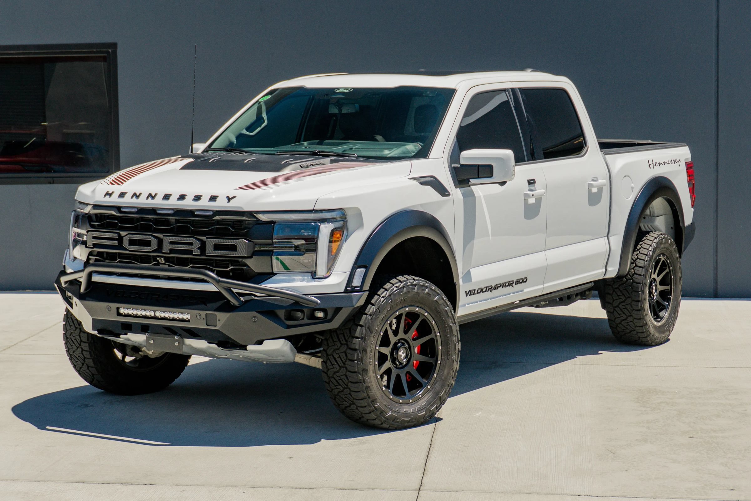 Used 2025 Ford F150 Raptor AWD/4WD image 2