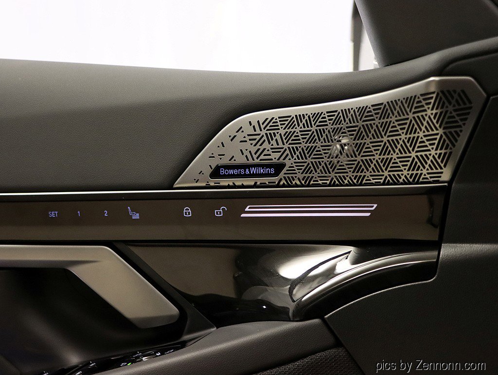 New 2026 BMW 530i xDrive w/ Premium Package image 27