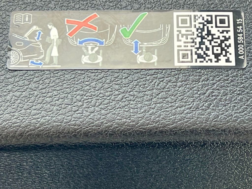 Certified 2025 Mercedes-Benz GLS 450 4MATIC image 47