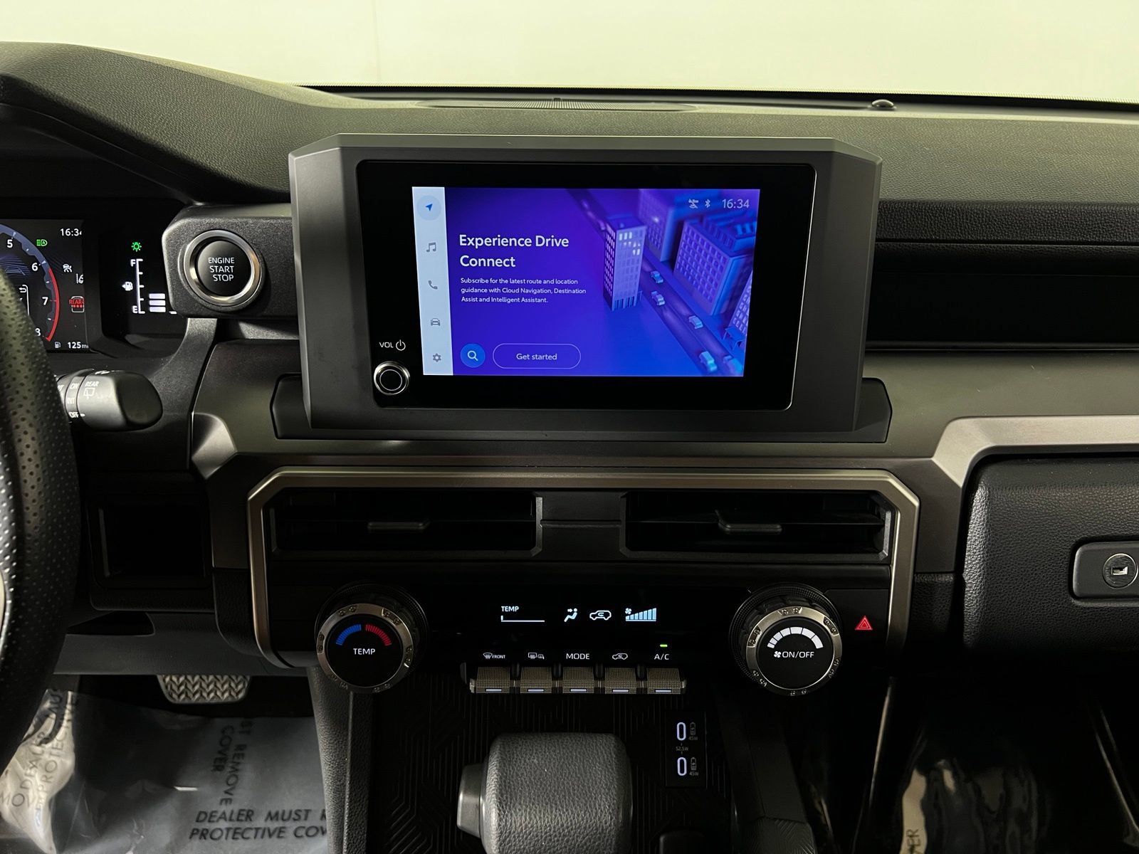 Certified 2025 Toyota 4Runner SR5 AWD/4WD image 17