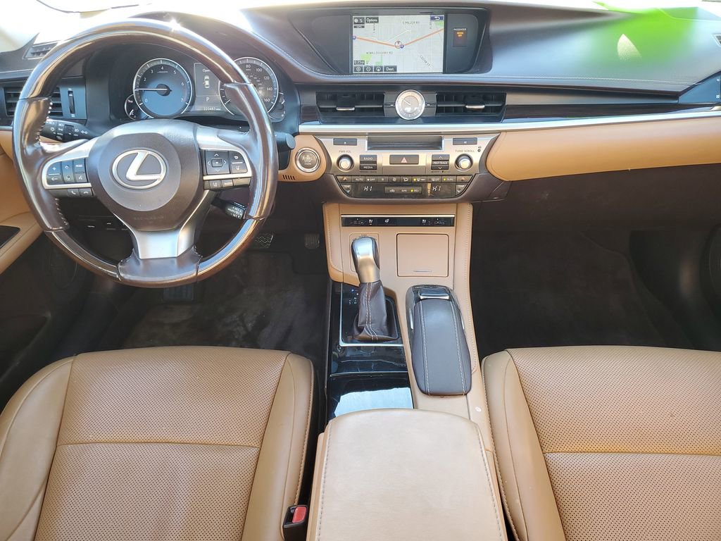 Used 2016 Lexus ES 350 w/ Navigation System Package image 30