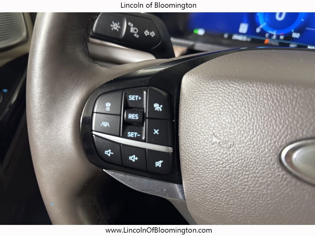 Used 2022 Ford Explorer Platinum w/ Equipment Group 601A image 31
