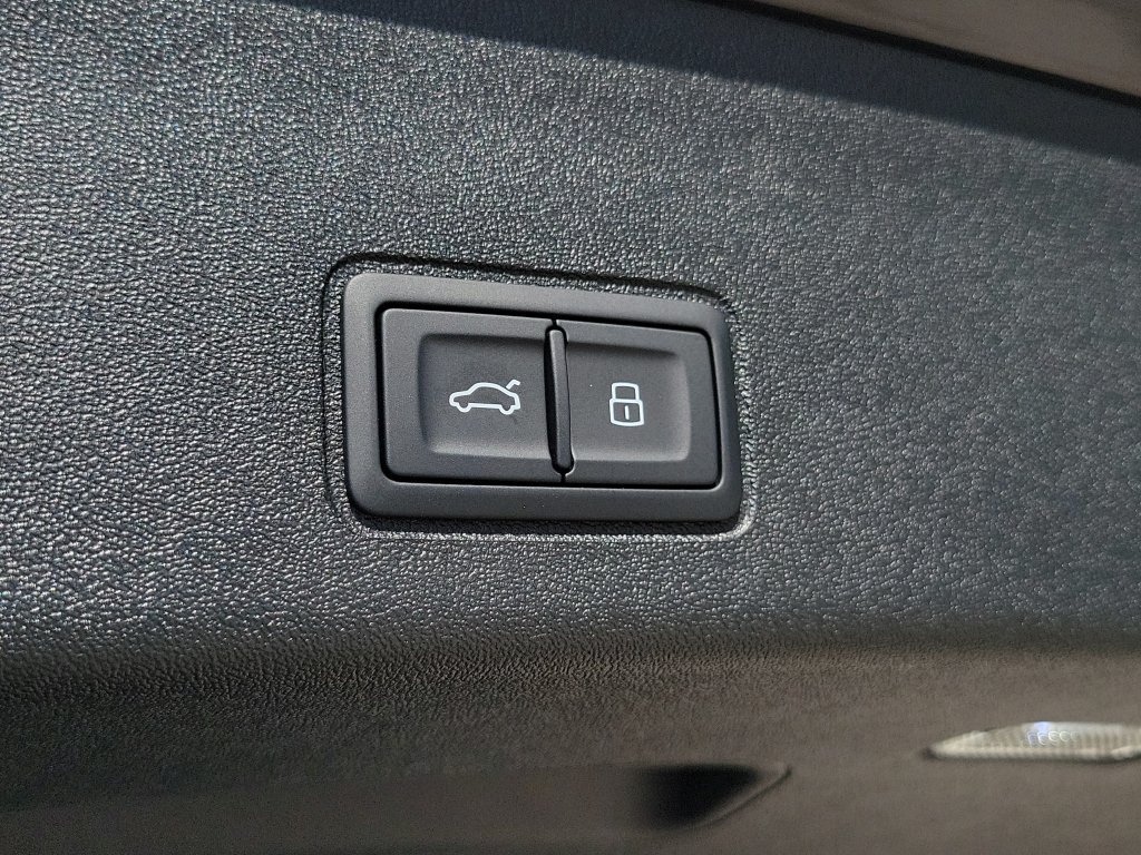 New 2026 Audi Q3 quattro 2.0T AWD/4WD image 30