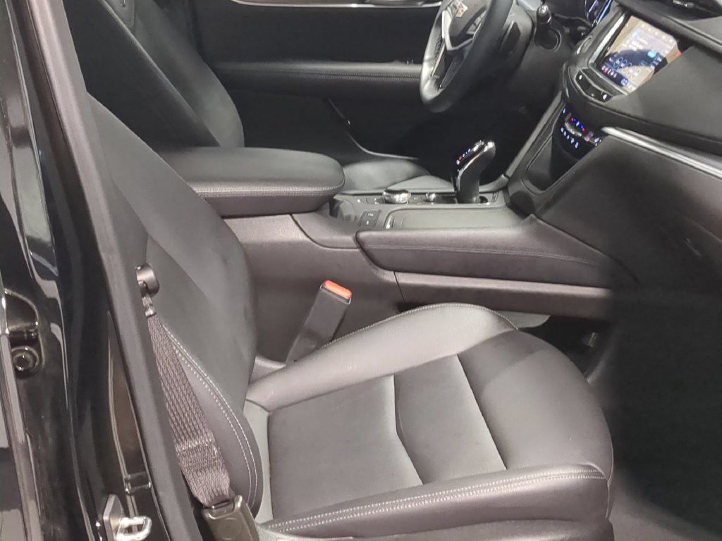 Used 2024 Cadillac XT5 Luxury AWD/4WD image 21