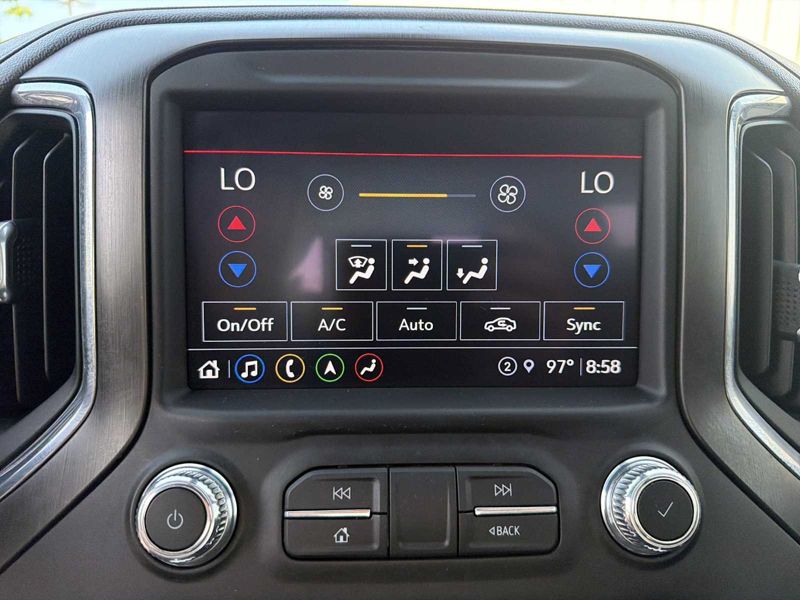 Used 2021 GMC Sierra 1500 AT4 w/ AT4 Premium Package AWD/4WD image 7