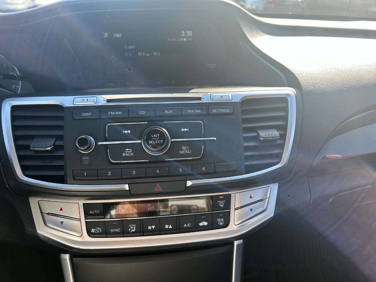 Used 2015 Honda Accord Sport image 8