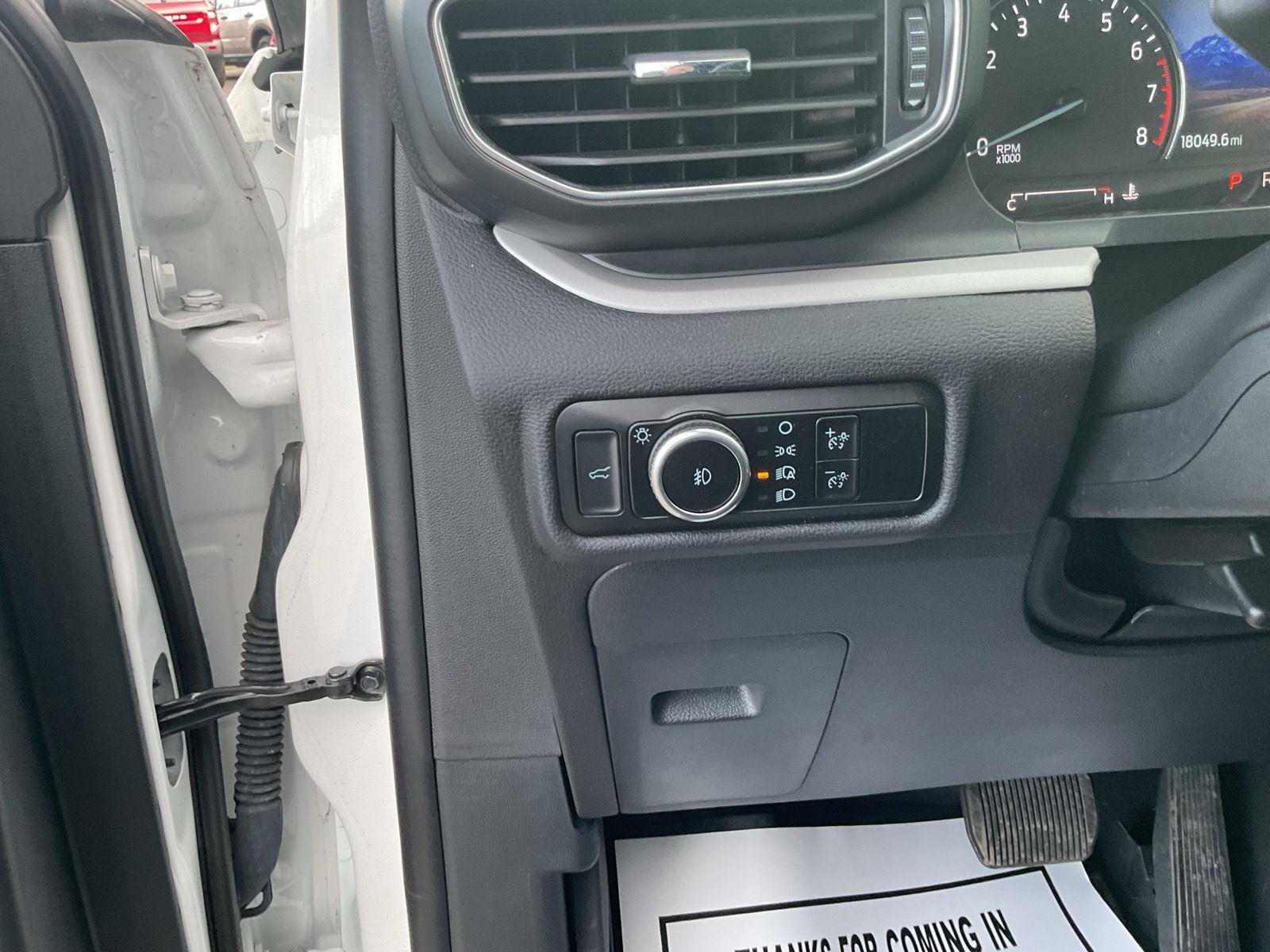 Used 2023 Ford Explorer XLT w/ Equipment Group 202A image 12