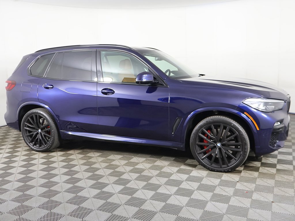 Used 2021 BMW X5 M50i w/ Premium Package image 21