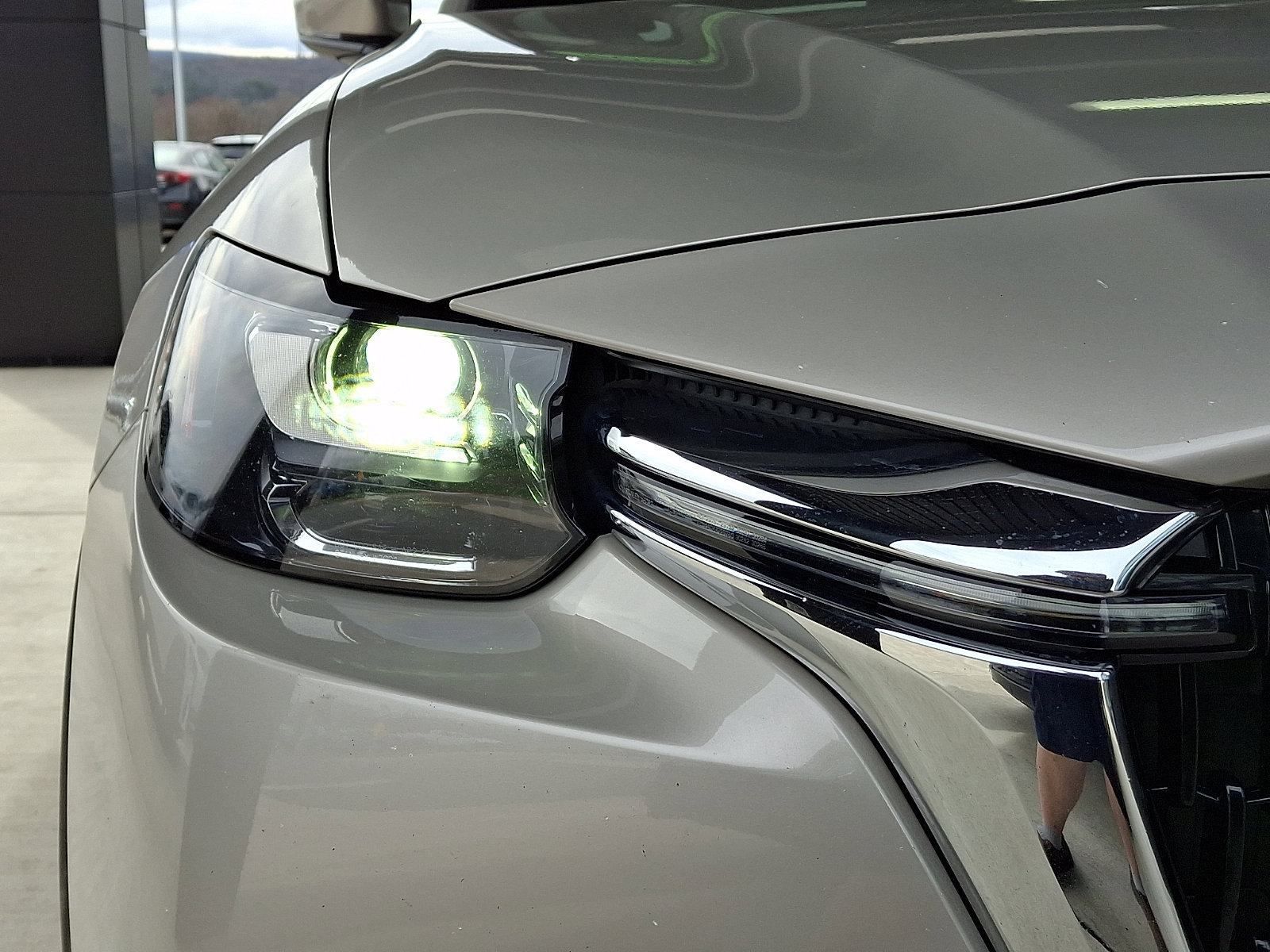 Used 2024 MAZDA CX-90 3.3 Turbo w/ Premium Package image 9