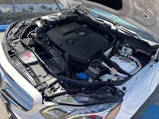 Used 2014 Mercedes-Benz E 250 BlueTEC Sedan image 69