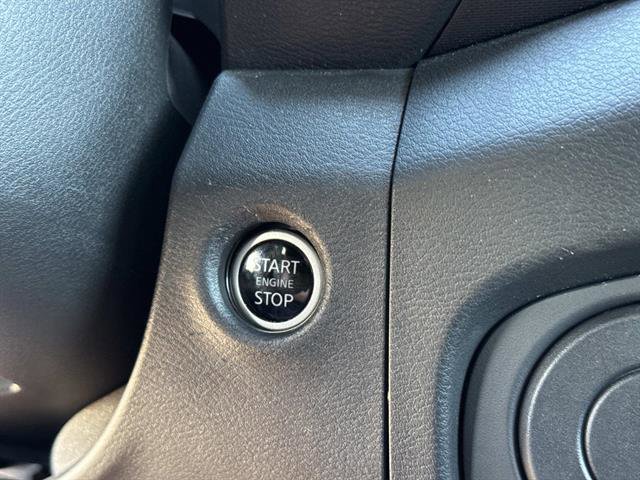 Used 2024 Nissan Frontier SL w/ Technology Package image 19