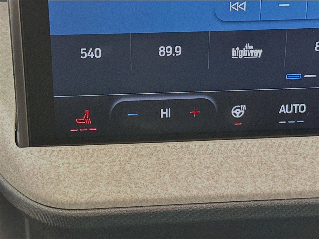 New 2025 Ford Maverick XLT w/ XLT Luxury Package image 20