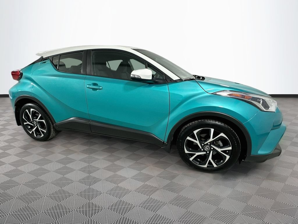 Used 2018 Toyota C-HR XLE FWD image 8