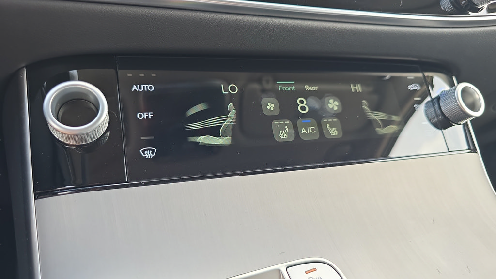 New 2026 Genesis GV70 2.5T Select AWD/4WD image 23
