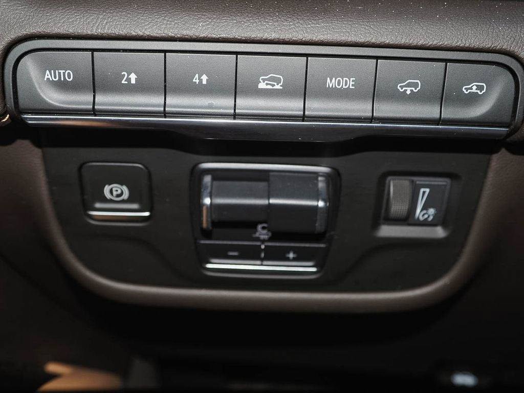 Used 2022 Cadillac Escalade Sport w/ Touring Package AWD/4WD image 31