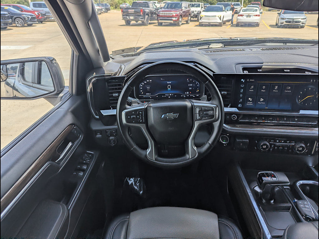 Used 2023 Chevrolet Silverado 1500 RST w/ Convenience Package II AWD/4WD image 3