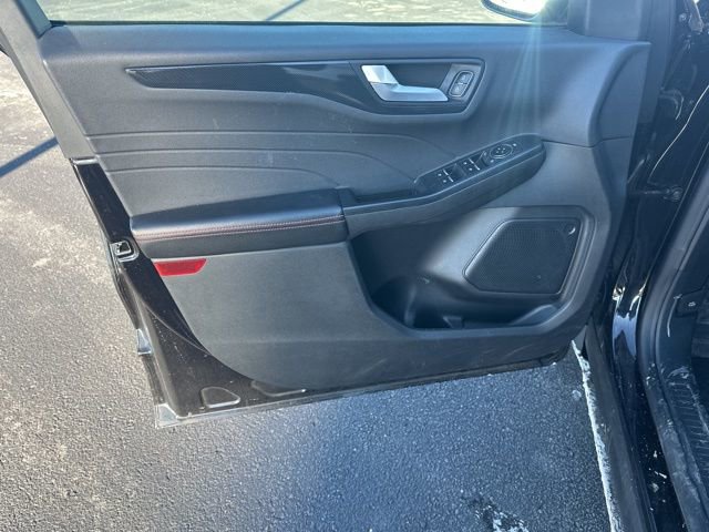 Used 2025 Ford Escape ST-Line image 10