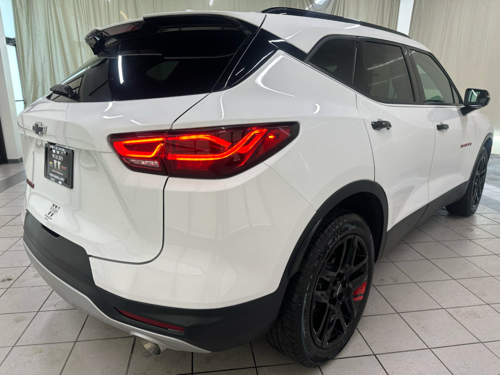 Certified 2024 Chevrolet Blazer LT w/ Redline Edition FWD image 5