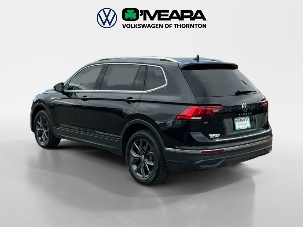 Used 2023 Volkswagen Tiguan SE w/ Panoramic Sunroof Package image 3