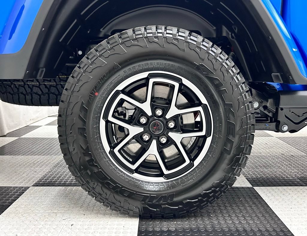 New 2026 Jeep Gladiator Rubicon w/ Whitecap Package AWD/4WD image 8